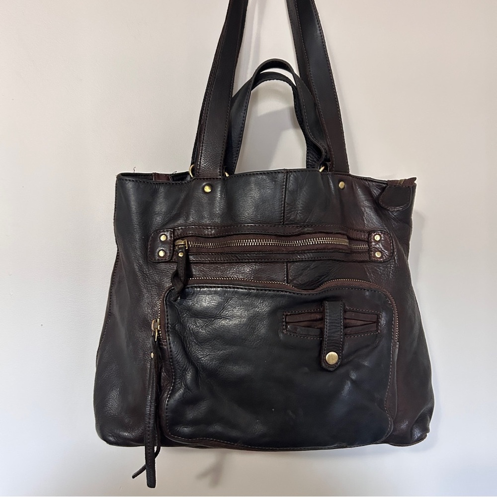 Elegant Brown Leather Shoulder Bag